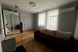 квартира за адресою Генерала Безручка вул. (Новоорловська), 8