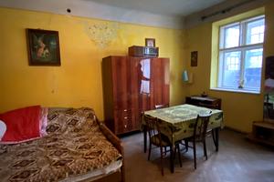 квартира за адресою Івана Франка вул., 27