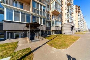 комерційна за адресою Метрологічна вул., 58