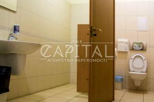 комерційна за адресою Володимирська вул., 101