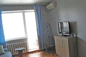 квартира за адресою Героїв просп., 21