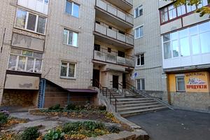 квартира за адресою вул. Небесної Сотні, 24
