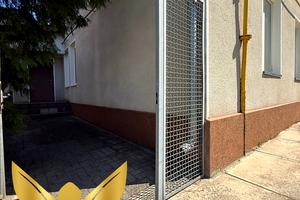будинок за адресою Арсенія Тарковського вул. (Володарського), 33