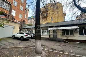 коммерческая по адресу Антоновича ул. (Горького), 25В