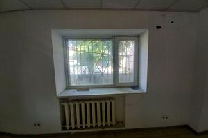 комерційна за адресою Старомостова пл. (Миколи Островського), 2