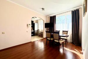 квартира за адресою Металістів, 5