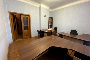 комерційна за адресою Криворіжсталі вул. (Орджонікідзе), 19