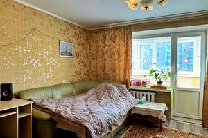 квартира за адресою космонавтів, 6