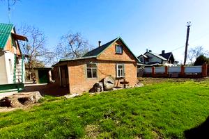 будинок за адресою с. Щербані, Комарова