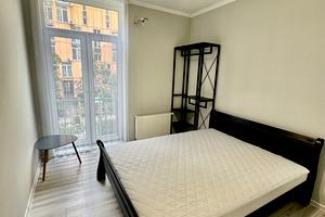 квартира за адресою Регенераторна вул., 4