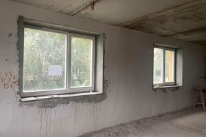 комерційна за адресою Володимирська вул., 55