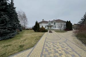 будинок за адресою Постишева вул., 1