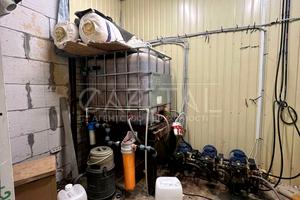 комерційна за адресою Лугова вул., 16