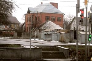 будинок за адресою Фронтова вул.