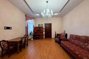 квартира за адресою Гайдамацька вул., 3