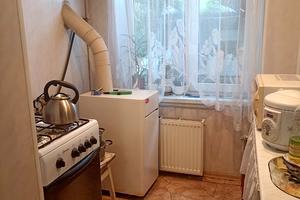 будинок за адресою Василя Корнієнка вул. (Гагринська), 19