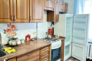 квартира за адресою Раїси Окіпної вул., 3