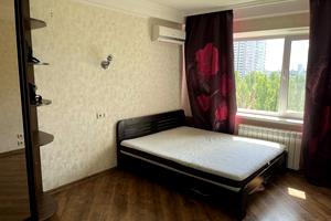 квартира по адресу Ореста Левицкого ул. (Академіка Курчатова), 18
