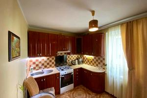 квартира за адресою Дмитра Майбороди вул. (Збишка), 6