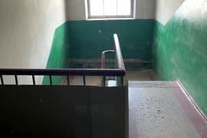 комерційна за адресою Віскозна вул., 4д