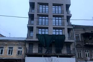 комерційна за адресою Базарна вул., 55