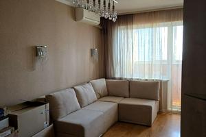 квартира за адресою Анни Ахматової вул., 16-В