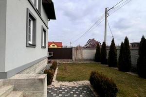 будинок за адресою с. Драгомирчани, Бандери, 56