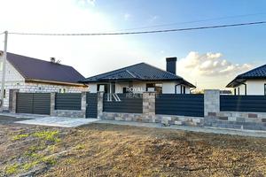 будинок за адресою с. Нові Петрівці, Веселкова