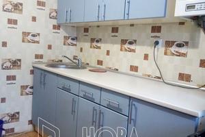 квартира за адресою Шкільна, 7