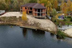 будинок за адресою Центральна вул., 44