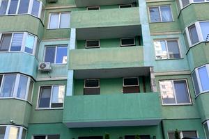 квартира за адресою Владислава Бувалкіна вул., 44-А