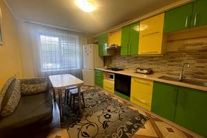квартира за адресою Макарова, 56