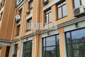 комерційна за адресою Дегтярна вул., 5