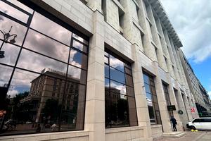 комерційна за адресою майдан Незалежності пл., 2