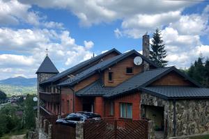 коммерческая по адресу Устияновича вул., 1