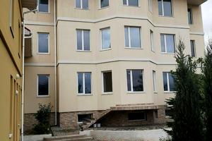 комерційна за адресою Перемоги вул., 7