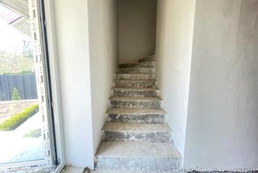 1837355057449235