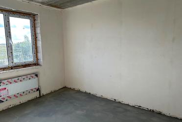 1800576498217992