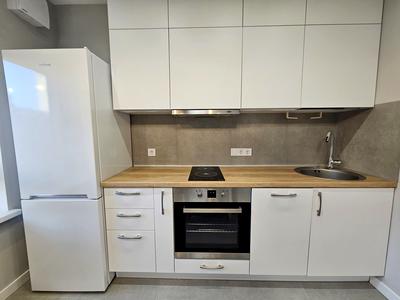 квартира за адресою Київ, Салютна вул., 21