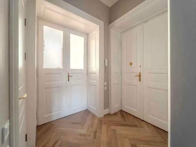 квартира по адресу Мартовича ул., 8