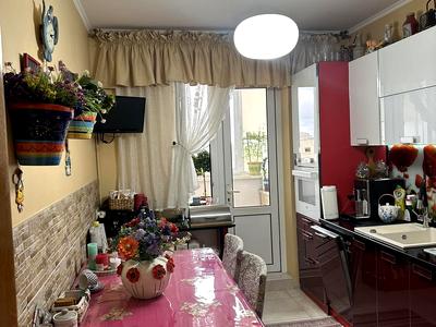 квартира за адресою Небесної Сотні просп. (Маршала Жукова), 10-Б