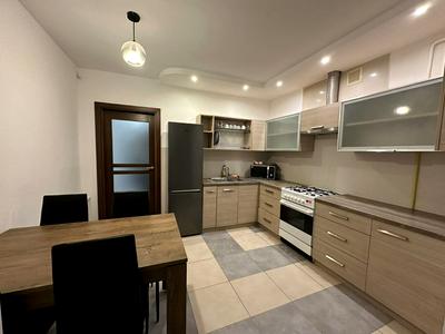 квартира за адресою Юнаківа, 8