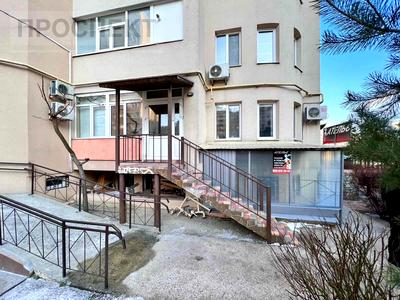 комерційна за адресою Харківська вул., 3/2