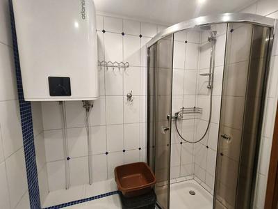 квартира за адресою Машинобудівників вул., 1-В