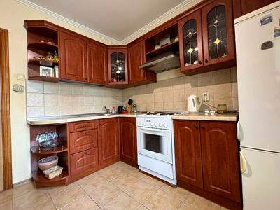 квартира за адресою Драгоманова вул., 8-А