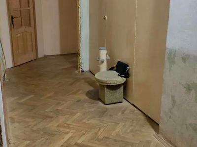 квартира за адресою Наукова вул., 64