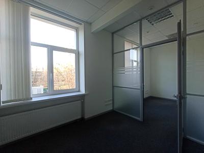 комерційна за адресою Миколи Міхновського бульв. (Дружби Народів), 19