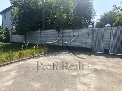 будинок за адресою Дібровна вул., 8