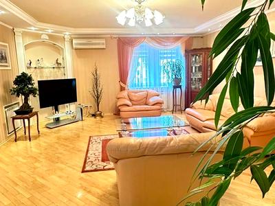 квартира за адресою Михайла Котельникова вул., 33