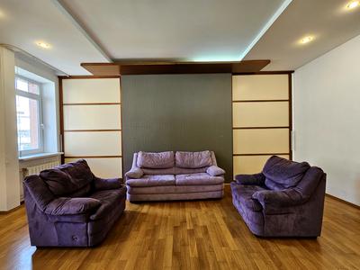 квартира за адресою Київ, Панаса Мирного вул., 8
